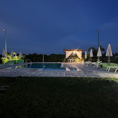 Bed and Breakfast A Lu Fanizza Кутроф'яно Екстер'єр фото