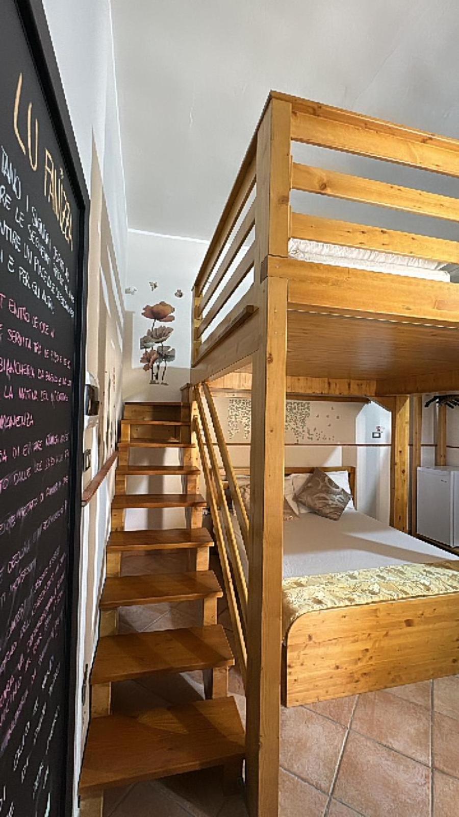 Bed and Breakfast A Lu Fanizza Кутроф'яно Екстер'єр фото